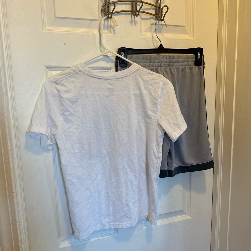 Adidas Short Set - Picture 6 of 6